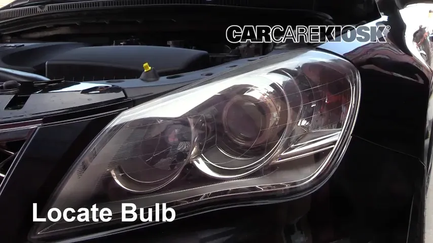 2013 Suzuki Kizashi GTS 2.4L 4 Cyl. Lights Turn Signal - Front (replace bulb)